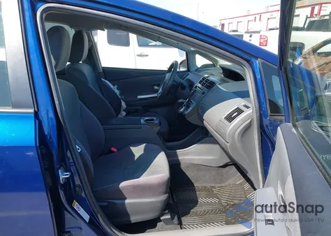 2013 Toyota Prius V Three z USA, uszkodzony, nr VIN JTDZN3EU5D3196544